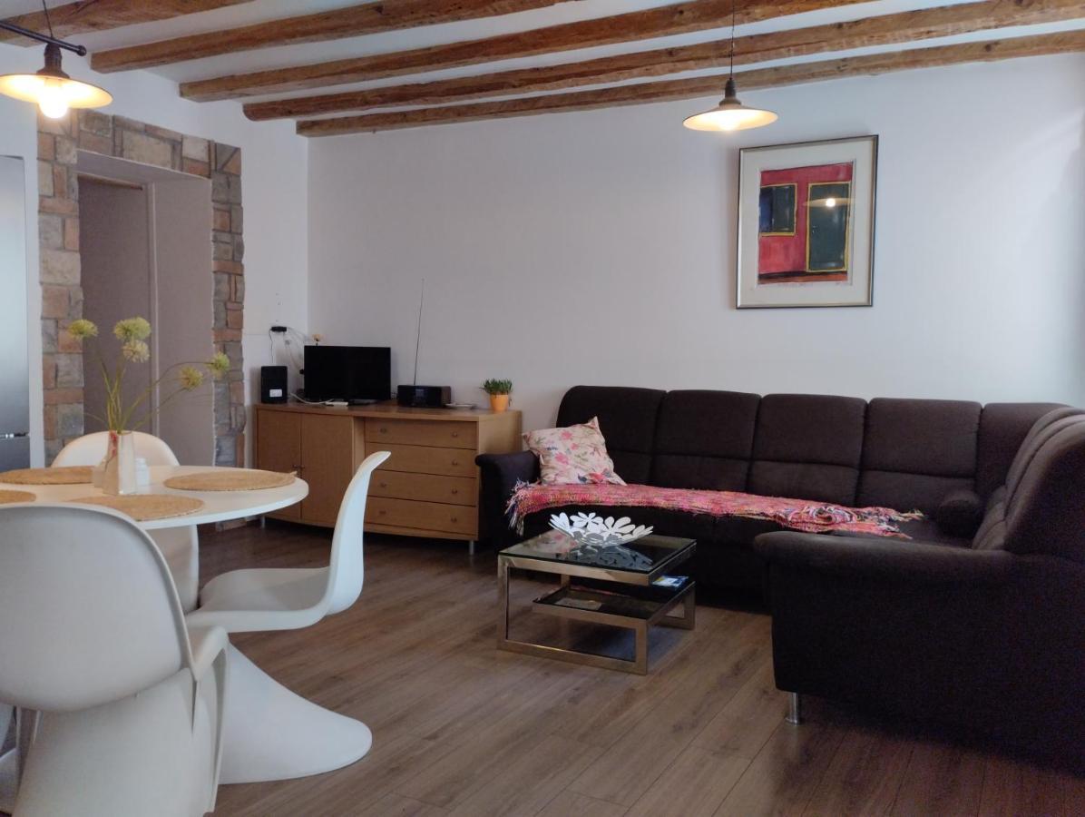 Prime Apartment ไพราน ภายนอก รูปภาพ