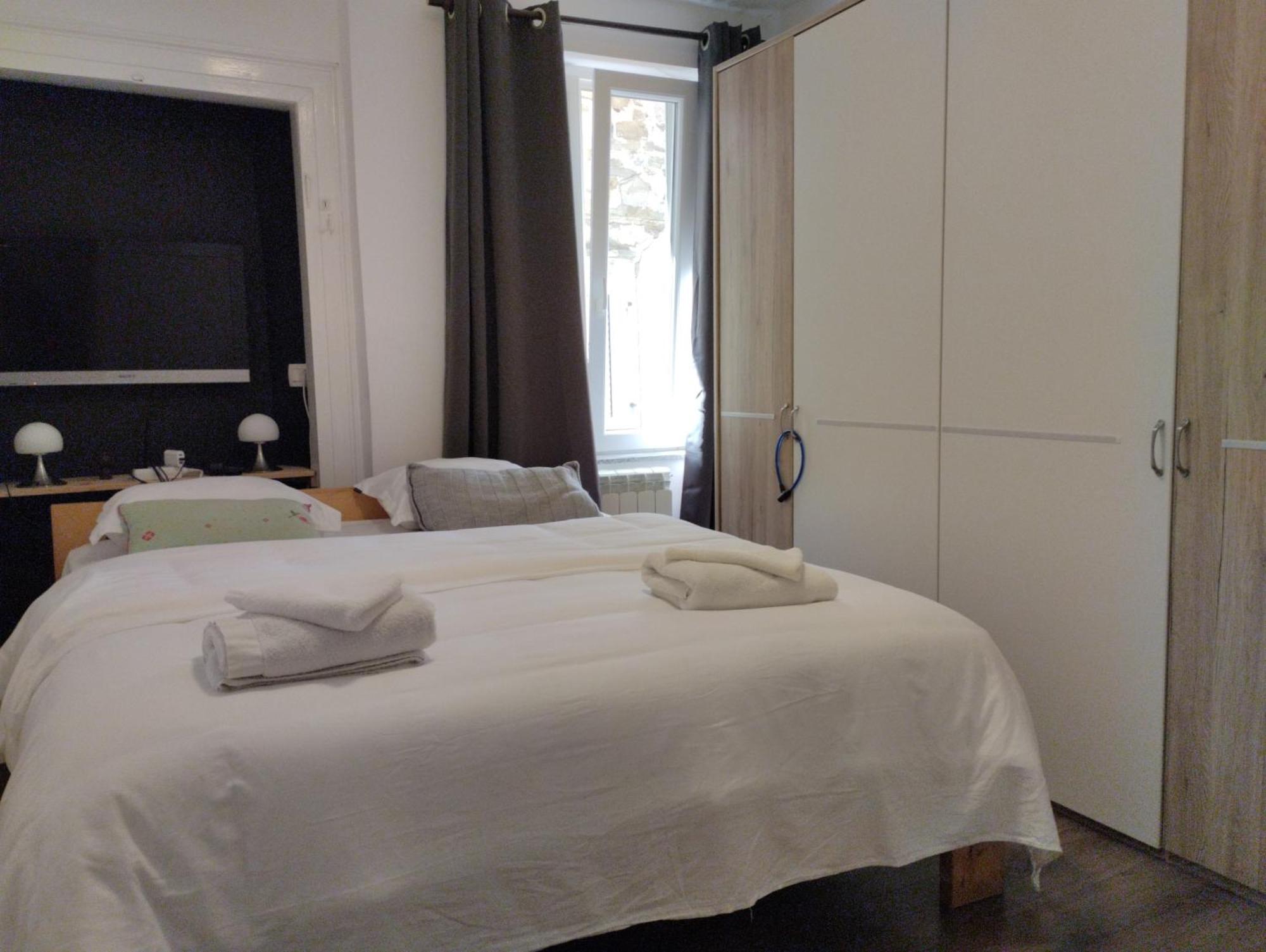 Prime Apartment ไพราน ภายนอก รูปภาพ